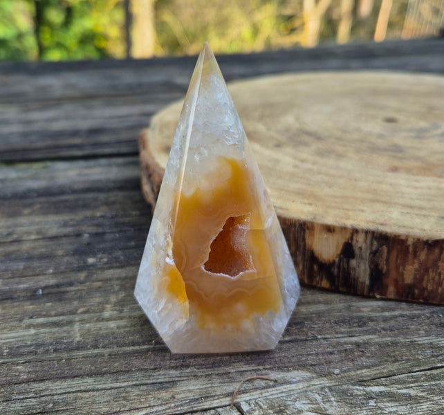 boutique de mineraux prisme d'agate cristallisée