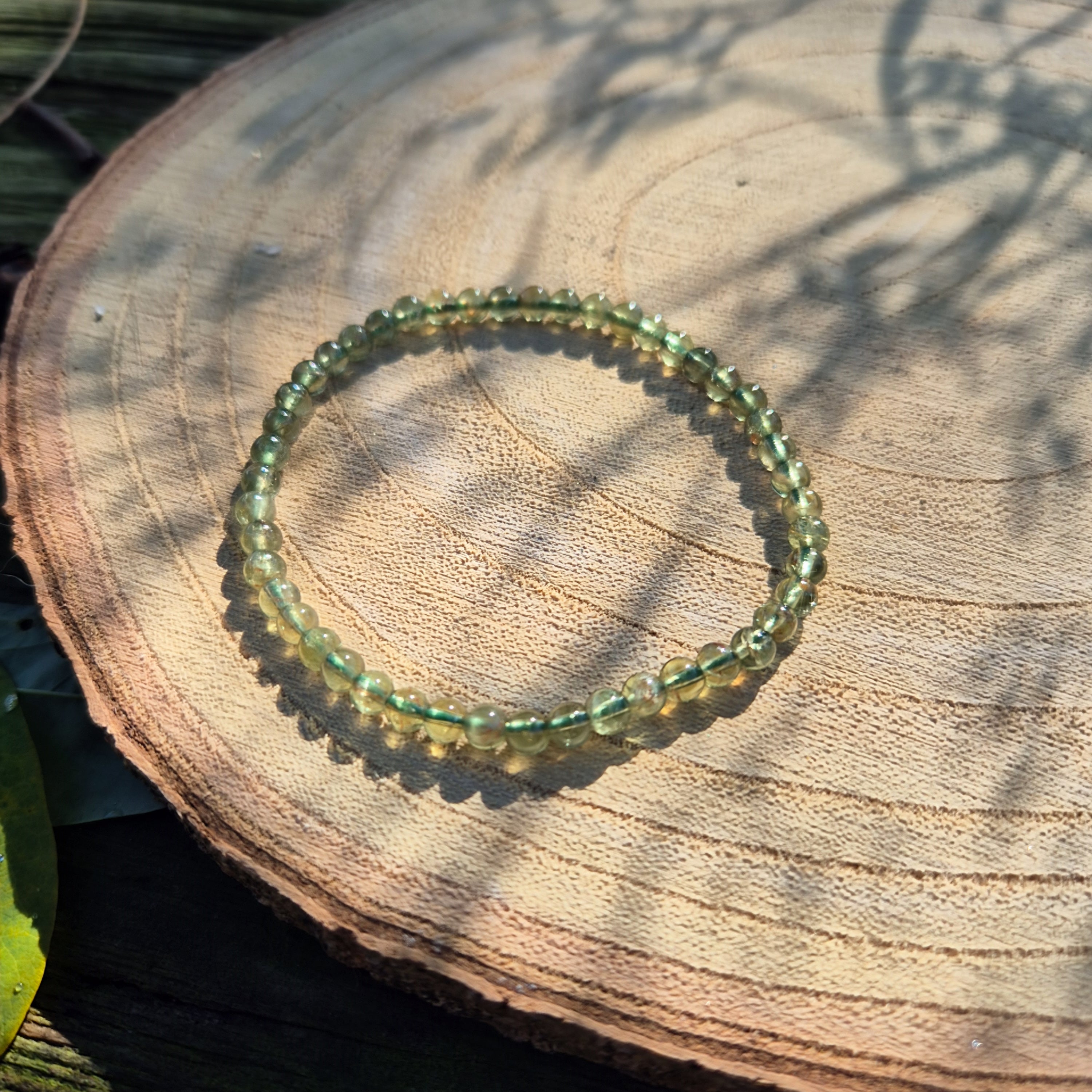 Bracelet en perles de 4 mm en apatite verte naturelle de Madagascar, pierre de régénération, d’harmonie et de vitalité