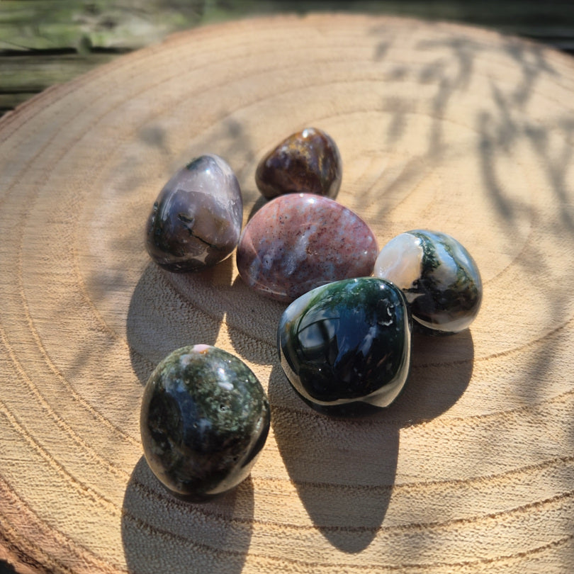 Pierre roulée en jaspe océan naturel de Madagascar, pierre d’apaisement, de patience et de joie de vivre