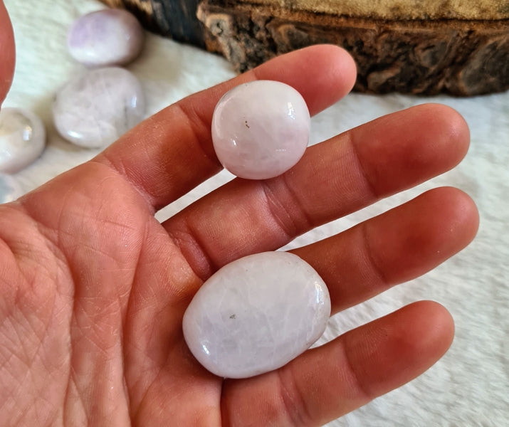 pierre kunzite boutique de lithotherapie