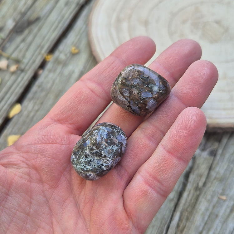 Pierre Roulée Libérite - une pierre douce mais puissante - Libération des blocages