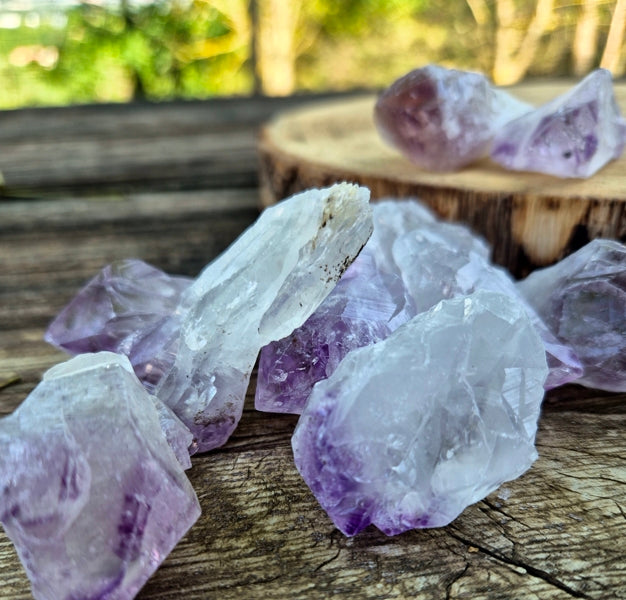 pointe d'améthyste brute