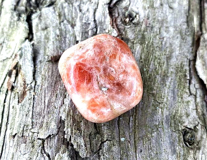 pierre roulée pierre de soleil