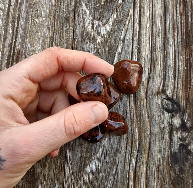 Pierre roulée obsidienne acajou qualité