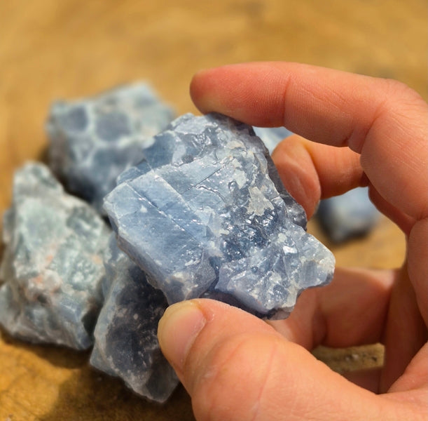 Pierre Brute Calcite Bleue T.01 Qualité A