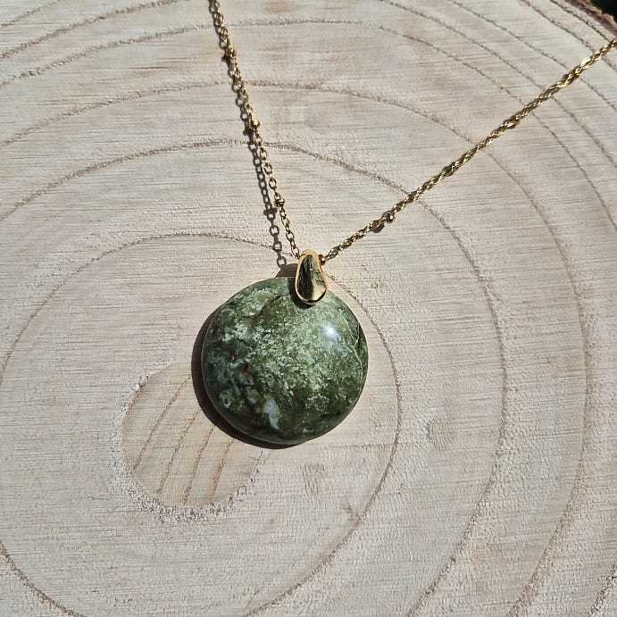 Collier Rond en Chrysoprase de Madagascar