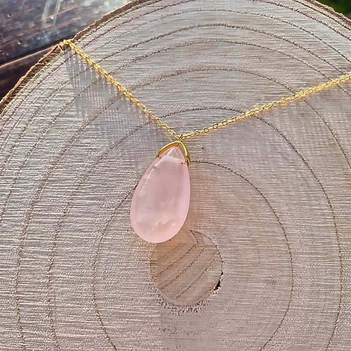 Collier Goutte Sautoir pierre de Quartz Rose du Brésil