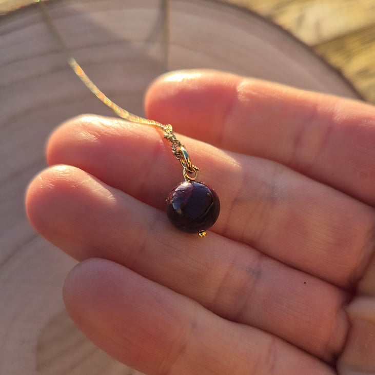Collier Création Rubis Perle de 8mm chaine Couleur or en acier Inoxydable
