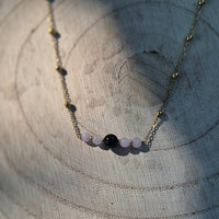 Freya - Collier en Spinelle Noir et Quartz Rose