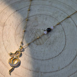 Freya - Collier Spinelle Noir et Quartz Rose Pendentif Serpent