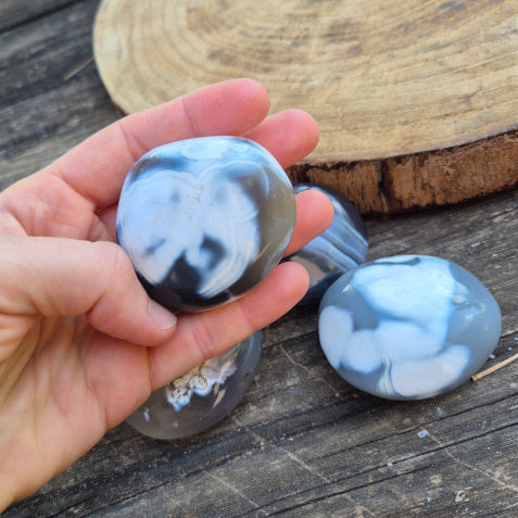 Galet d'Agate Grise de Madagascar