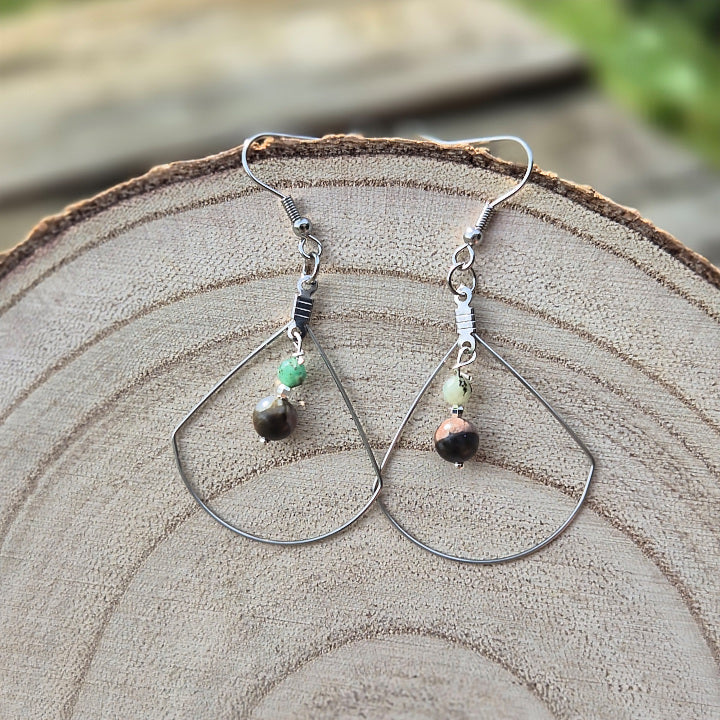 Eveil - Boucles d'Oreille Opale Dendritique et Emeraude