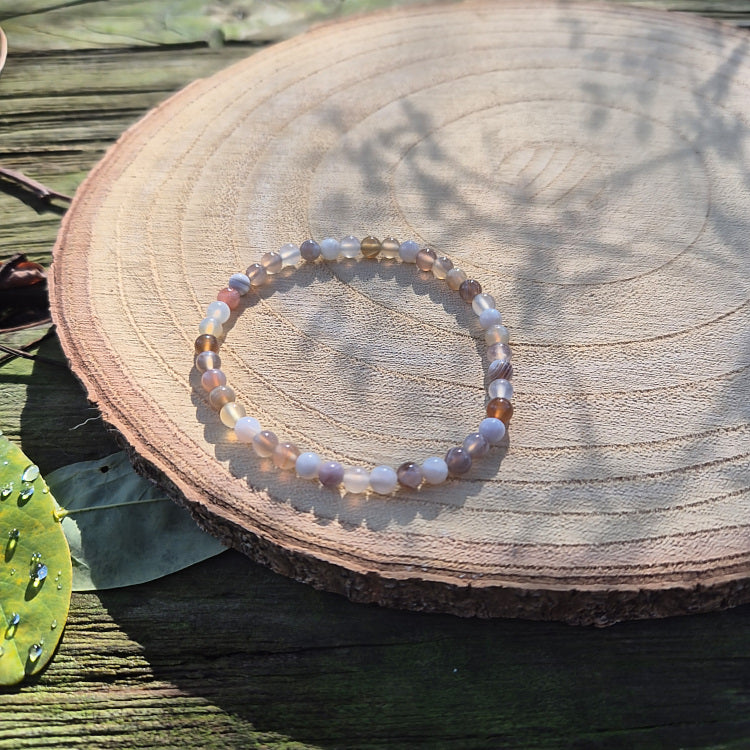 Bracelet en perles de 4 mm en agate du Botswana naturelle, pierre d’apaisement, de transition et d’équilibre émotionnel