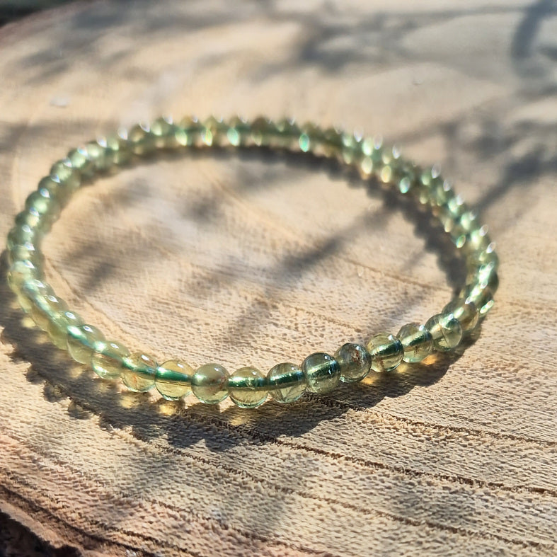 Bracelet en perles de 4 mm en apatite verte naturelle de Madagascar, pierre de régénération, d’harmonie et de vitalité