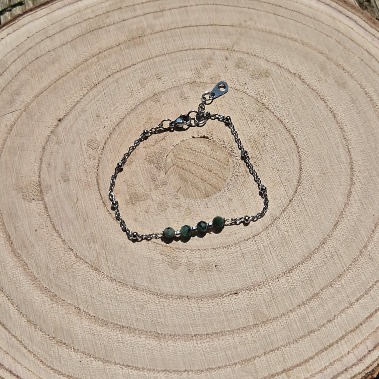 Eveil - Bracelet Emeraude perles facettes