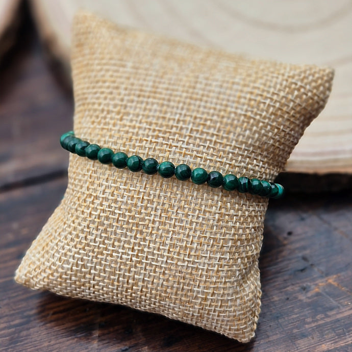 Bracelet en perles de 4 mm en malachite naturelle du Congo, pierre de transformation, de protection et de guérison émotionnelle.