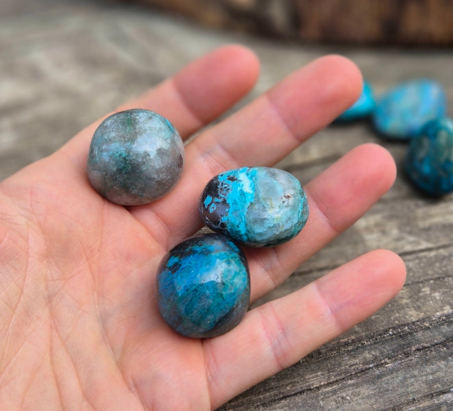 Pierre Roulée Chrysocolle Shattuckite de Namibie