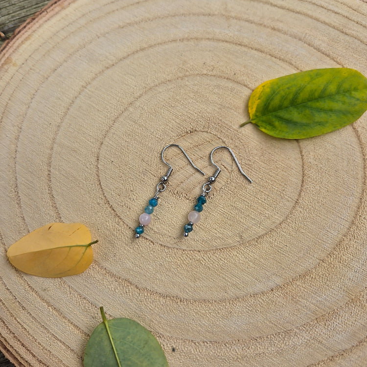 Aphrodite - Boucle d'oreille apatite bleue et quartz rose