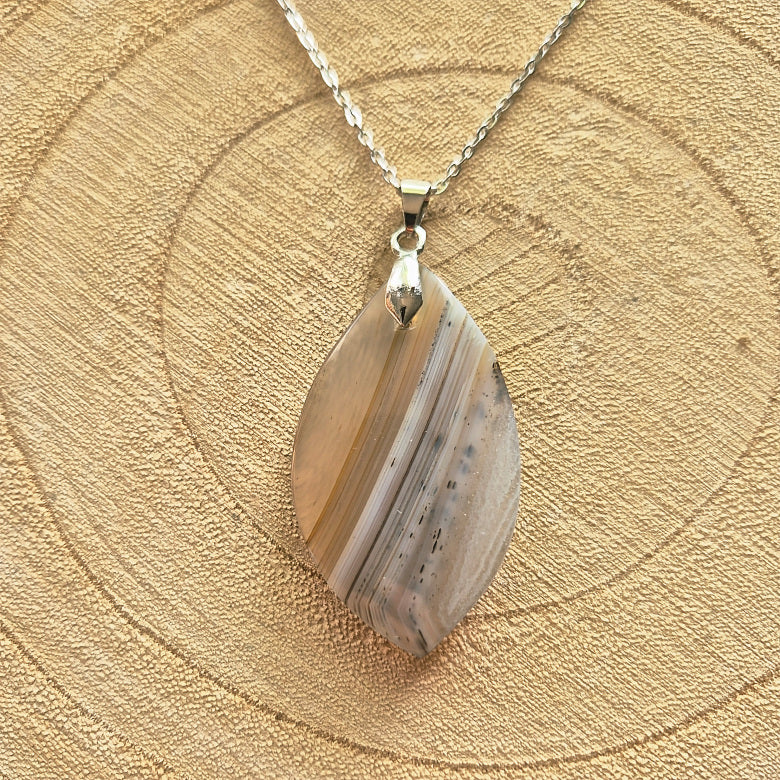 Collier en agate double pointe – pendentif en pierre naturelle sur chaîne acier inoxydable, bijou élégant et harmonisant