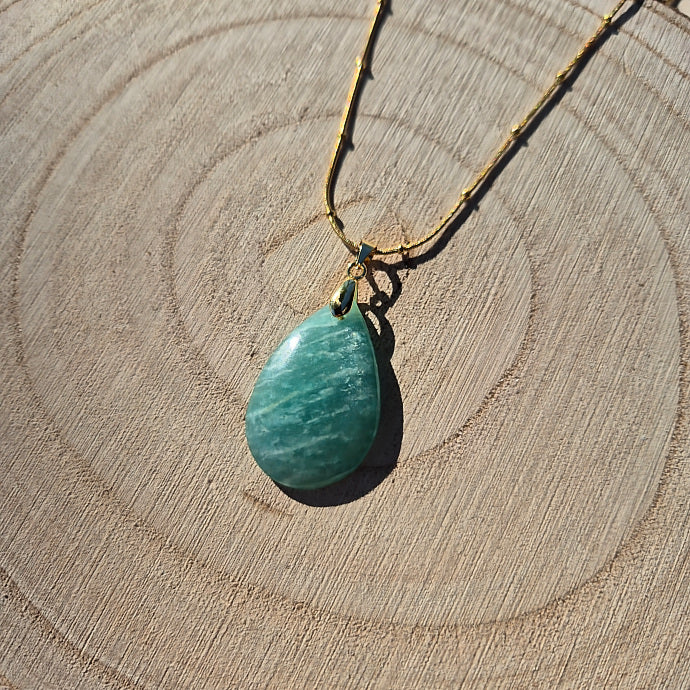 Collier Goutte Amazonite de Madagascar Chaine couleur or