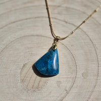 Collier Apatite Bleue de Madagascar Triangle