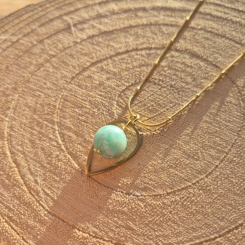 Collier en amazonite – création Les Secrets de G&M en acier inoxydable, bijou naturel doux et apaisant