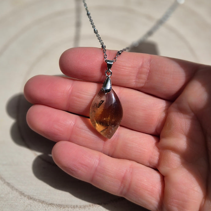 Collier Feuille en Citrine de Madagascar