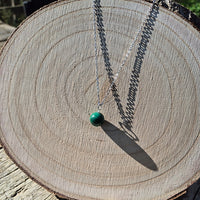 Collier Perle de Malachite 12mm chaine en acier inoxydable couleur Argent
