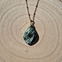 Collier Kite en Séraphinite