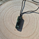 Collier Rectangulaire en Séraphinite sur Cordon