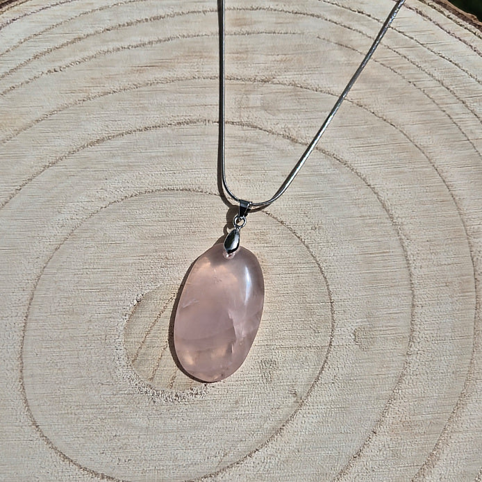 Collier Ovale en Quartz Rose
