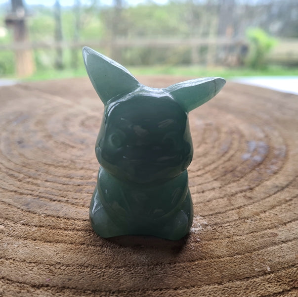 figurine pikachu aventurine verte