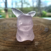 Figurine pikachu en quartz rose