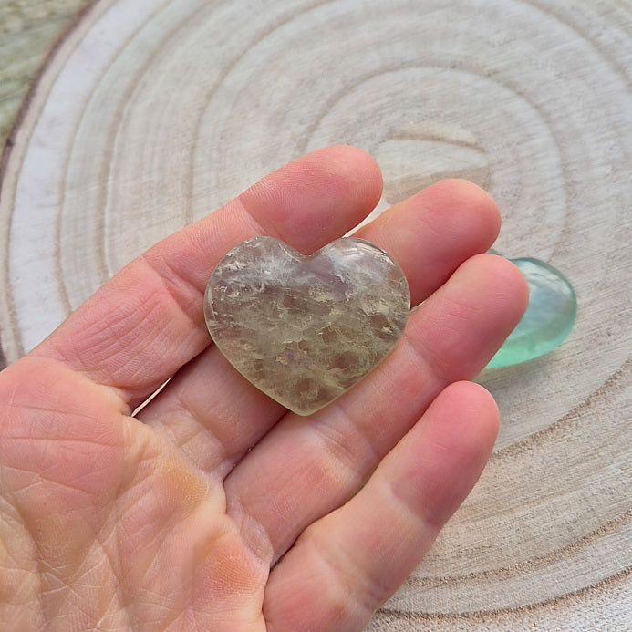 Galet Coeur en Fluorite