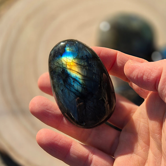 Galet Labradorite d'Envrion 5cm