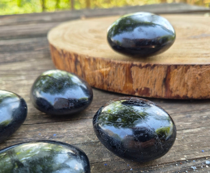 Galet Tourmaline Noire Qualité A