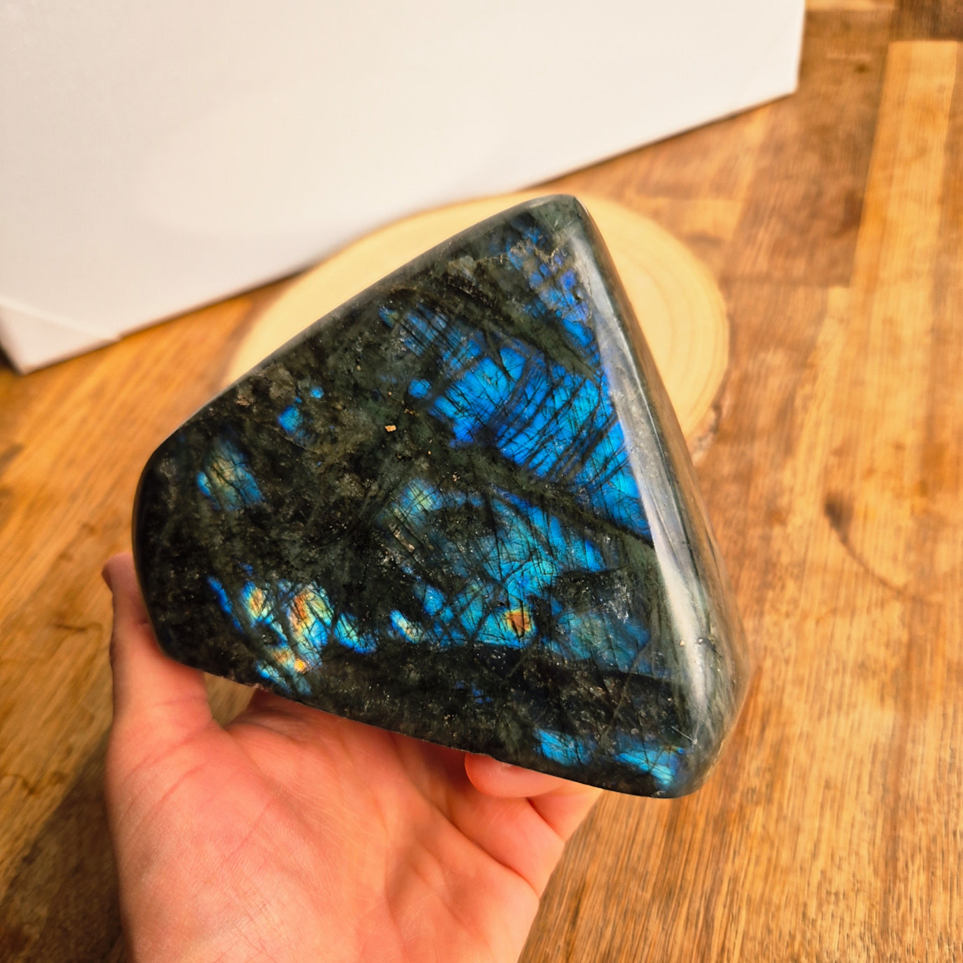 Pièce à poser en labradorite naturelle de Madagascar avec irisations, pierre de protection de 1100 à 1300 g