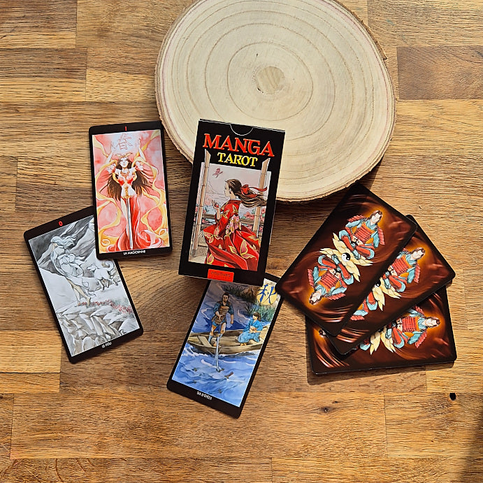 Manga Tarot de Anna LAZZARINI et Riccardo MINETTI (illustrateur)