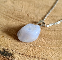 Collier en Calcédoine Bleue AA de Namibie