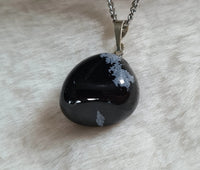 collier obsidienne mouchetée