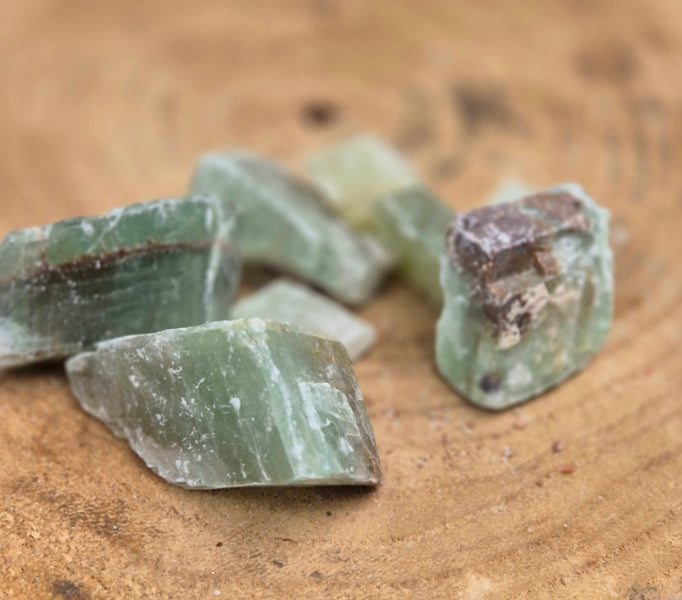 Pierre Brute Calcite Verte du Mexique T.02
