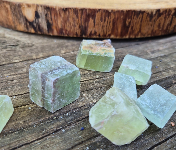 Pierre Brute Calcite Verte du Mexique T.01