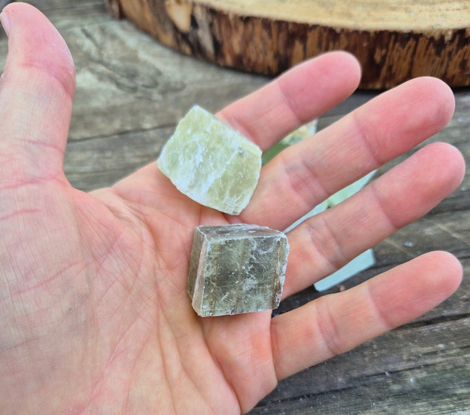 Pierre Brute Calcite Verte du Mexique T.01