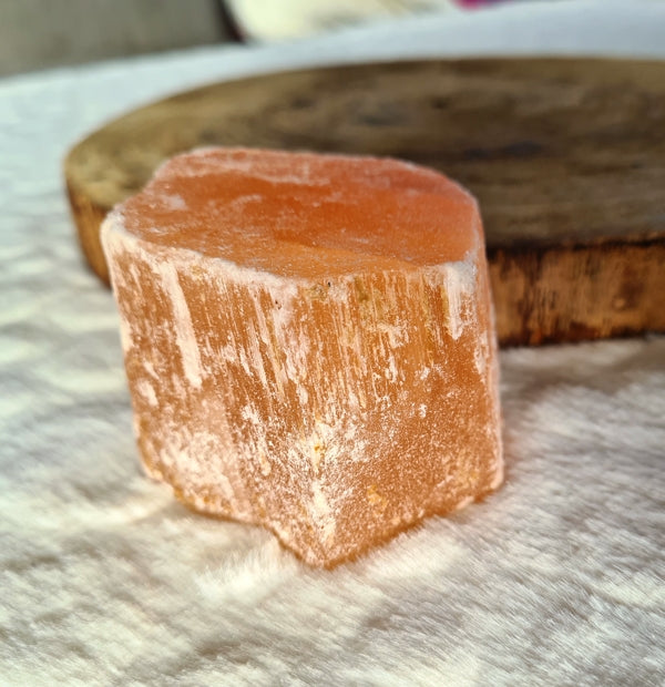 pierre brute sélénite orange t3