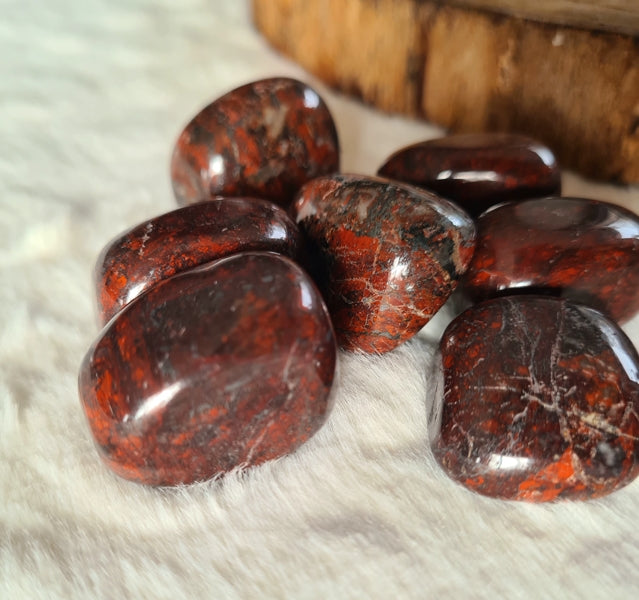 boutique de mineraux pierre jaspe arc en ciel