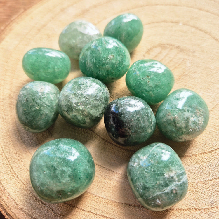 Pierre roulée en aventurine verte – pierre de chance, d’apaisement et d’ouverture du cœur