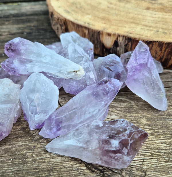 pointe d'améthyste brute
