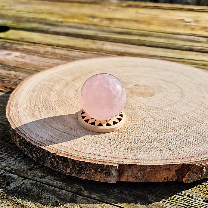 Figurine Sphère en Quartz Rose