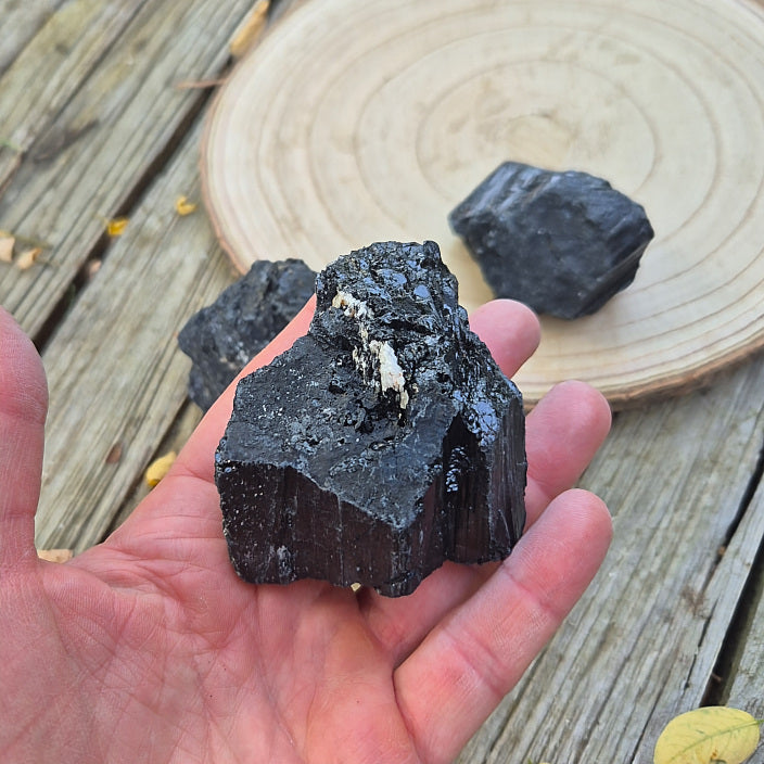 Tourmaline Noire Brute Cristalisée Qualité A