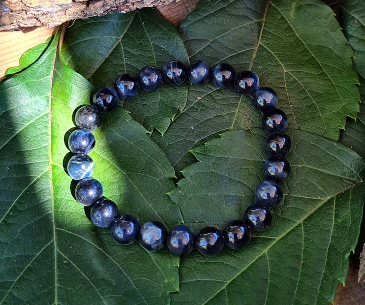 Bracelet en œil de faucon naturel perles 6 mm, bracelet utilisé en lithothérapie pour la clarté et le discernement.